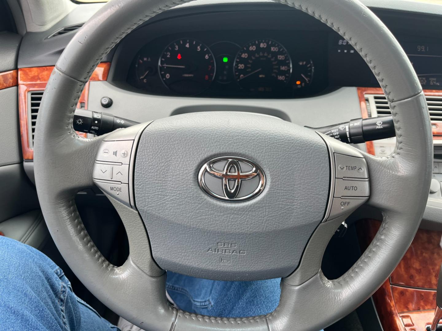 2006 Black /TAN Toyota Avalon Limited (4T1BK36B66U) with an 3.5L V6 DOHC 24V engine, 5-Speed Automatic Overdrive transmission, located at 14700 Tomball Parkway 249, Houston, TX, 77086, (281) 444-2200, 29.928619, -95.504074 - Photo#16